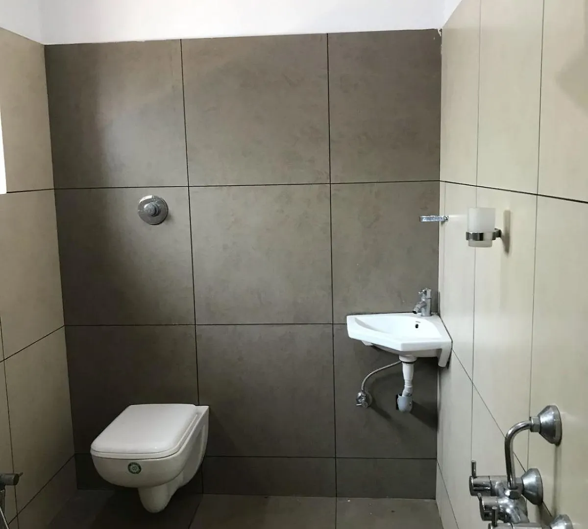 Homestay Maanasa Apartment Kalpetta