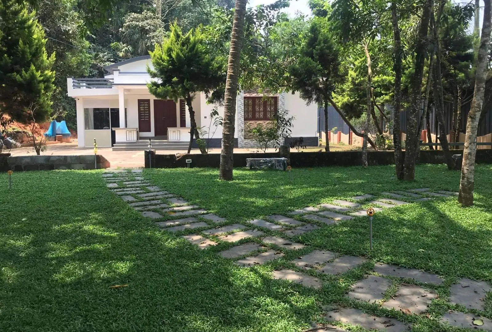 Maanasa Apartment Kalpetta Homestay